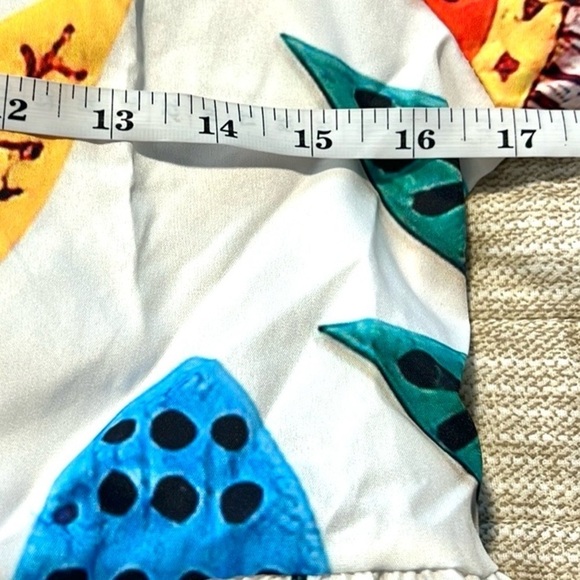 Gorgeous Button-Neck Lightweight Dress, Flowy, Floral, Fabulous, Size Small - Picture 4 of 10